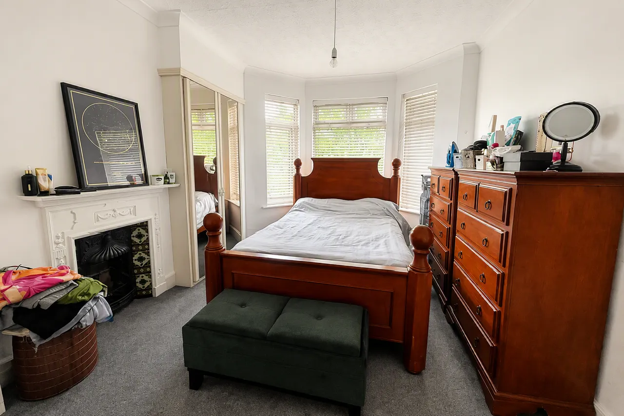 Alexandra Road, South Woodford, E18, photo 9