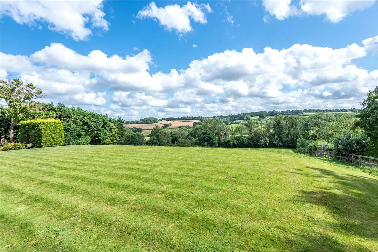 Saints Hill, Penshurst, TN11, photo 8