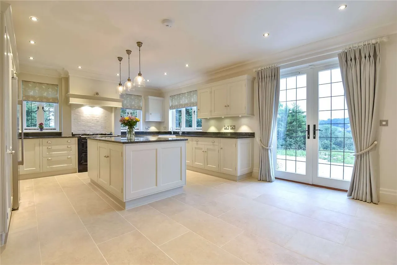 Saints Hill, Penshurst, TN11, photo 2