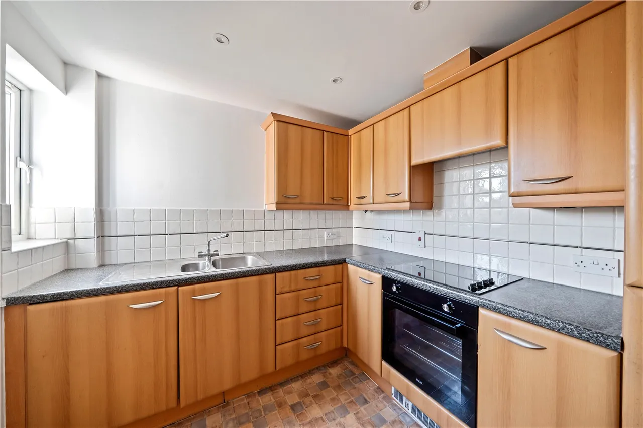 Eaton Road, Sutton, Surrey, SM25AQ, photo 2