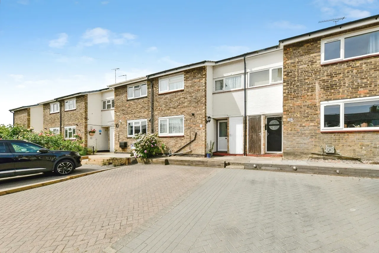 2 bed house for sale — Barnwell, Stevenage, Hertfordshire, SG2
