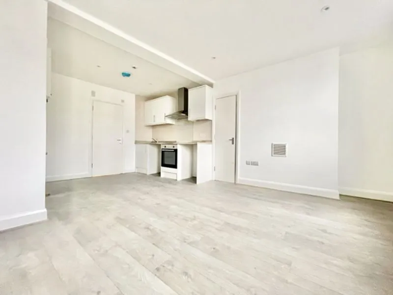 New Cross Road, London, SE14, photo 5
