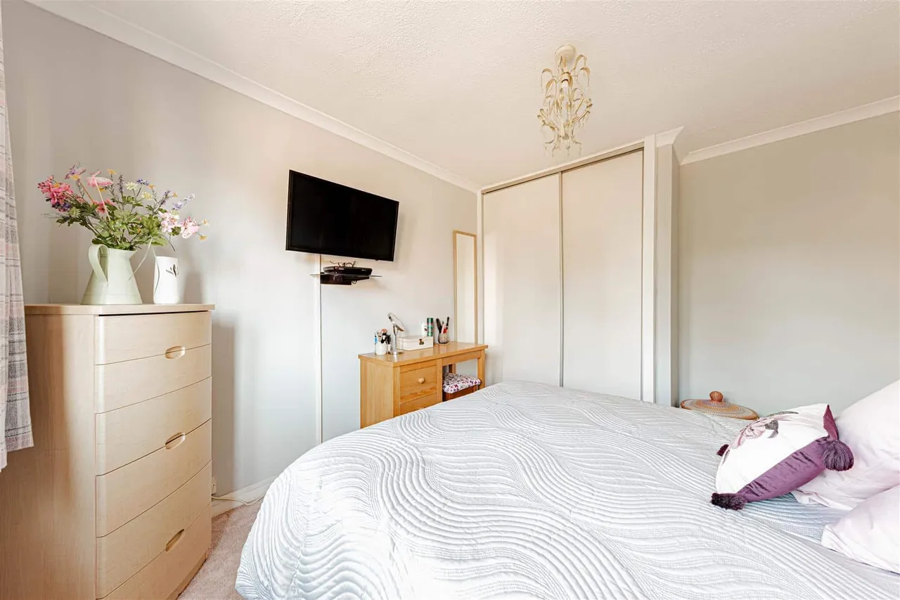 Mill Lane, Herne, Herne Bay, Kent, CT6 7JH, photo 12