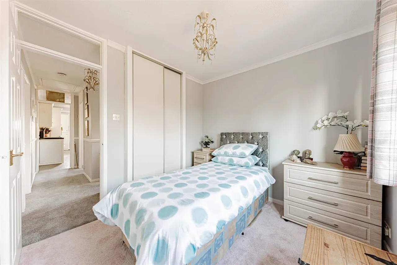 Mill Lane, Herne, Herne Bay, Kent, CT6 7JH, photo 14