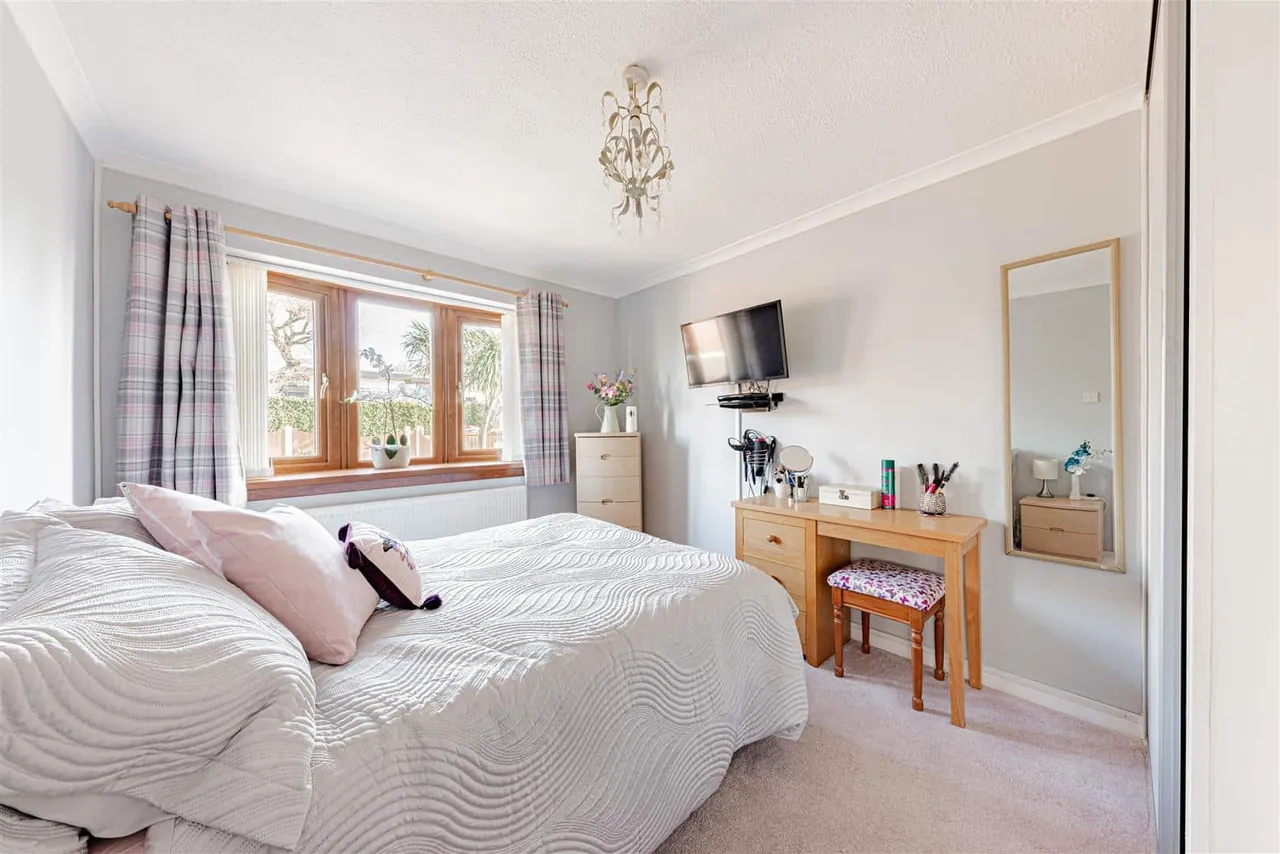 Mill Lane, Herne, Herne Bay, Kent, CT6 7JH, photo 11