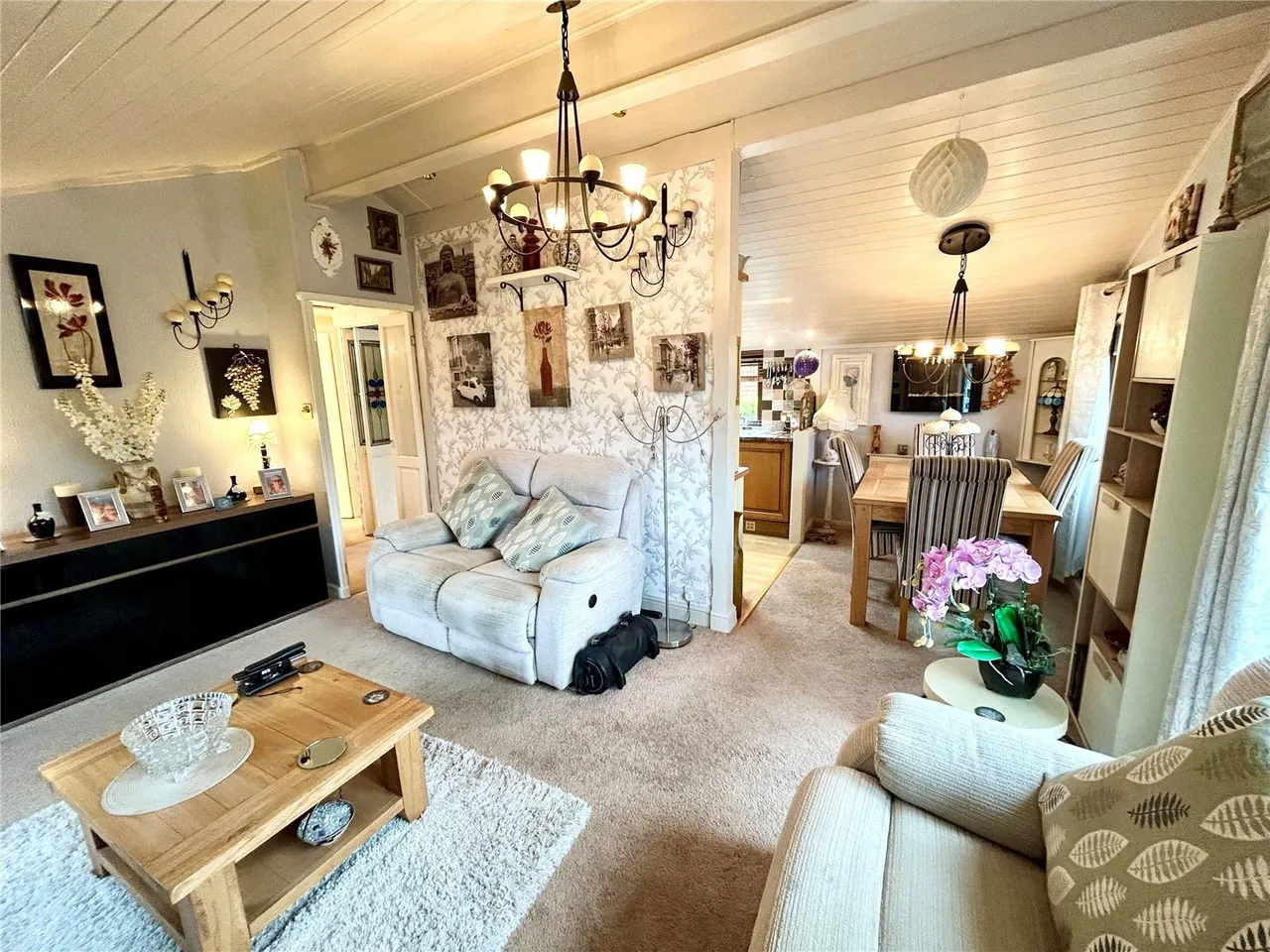 Maple Leaf Drive, Wood End, CV9, photo 6