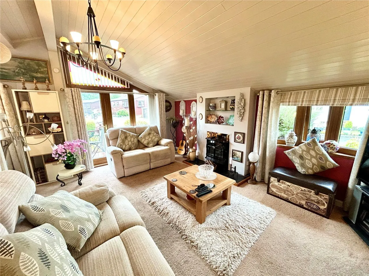 Maple Leaf Drive, Wood End, CV9, photo 4