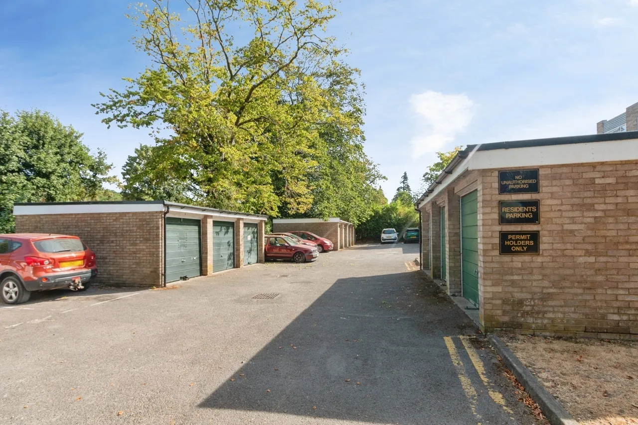 Upper Gordon Road, Camberley, GU15, photo 9