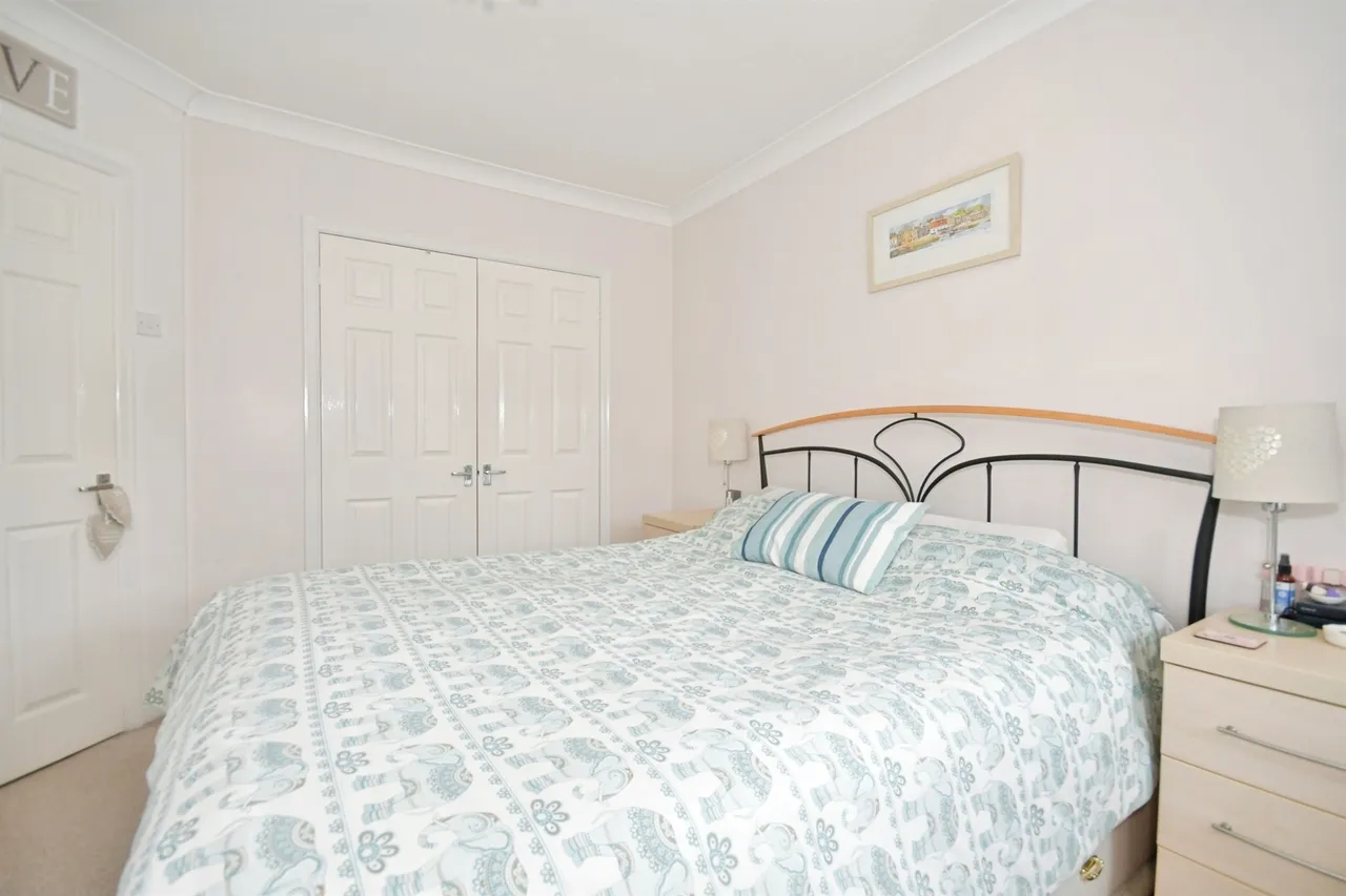 Linden Crescent, Stocksbridge, Sheffield, photo 9