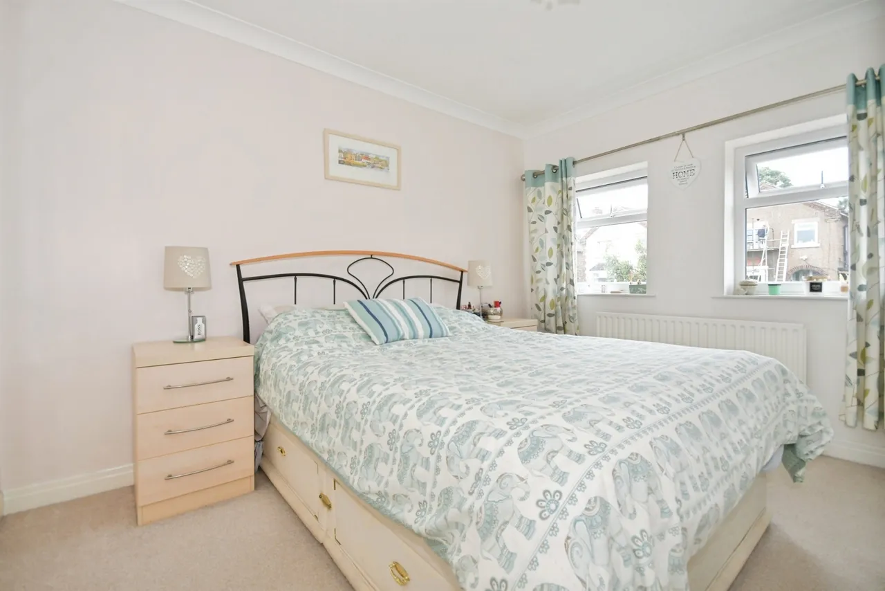 Linden Crescent, Stocksbridge, Sheffield, photo 8