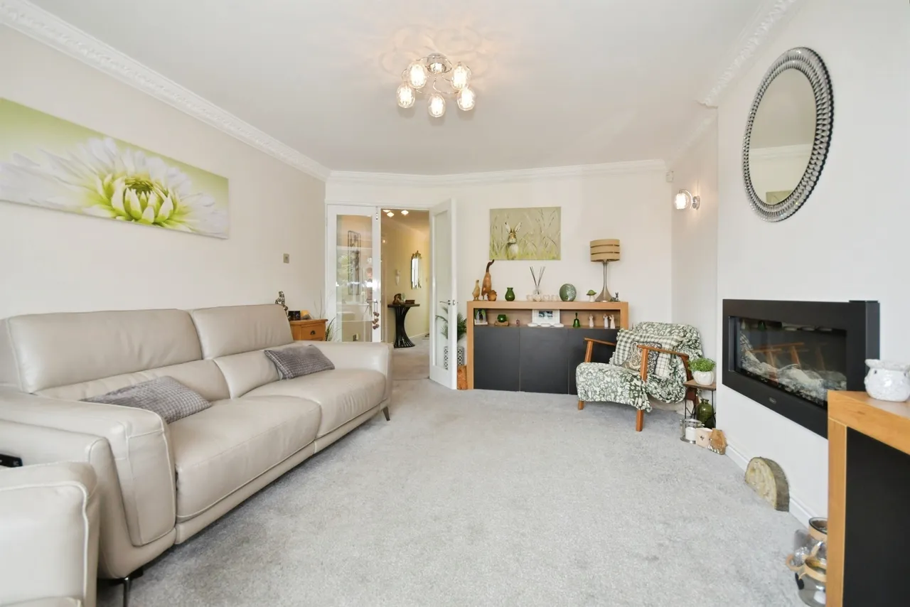 Linden Crescent, Stocksbridge, Sheffield, photo 2