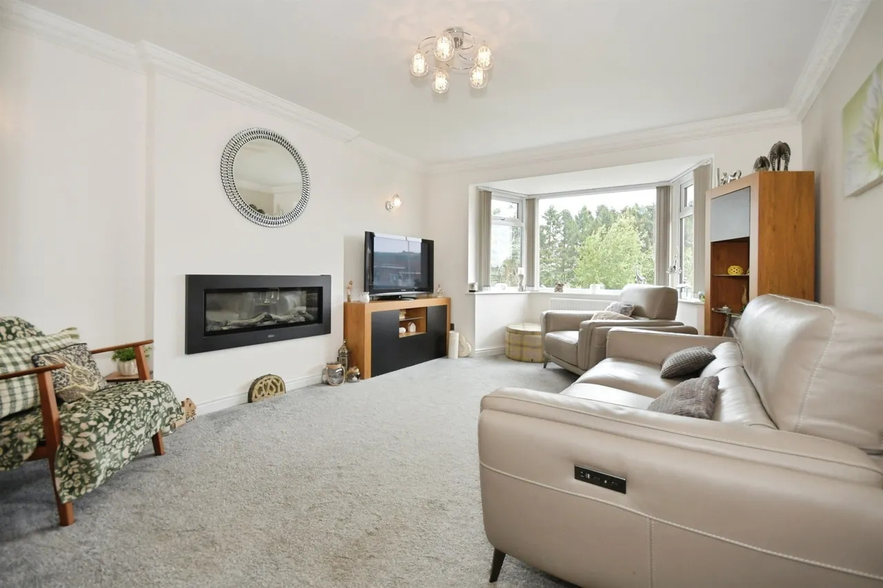 Linden Crescent, Stocksbridge, Sheffield, photo 3