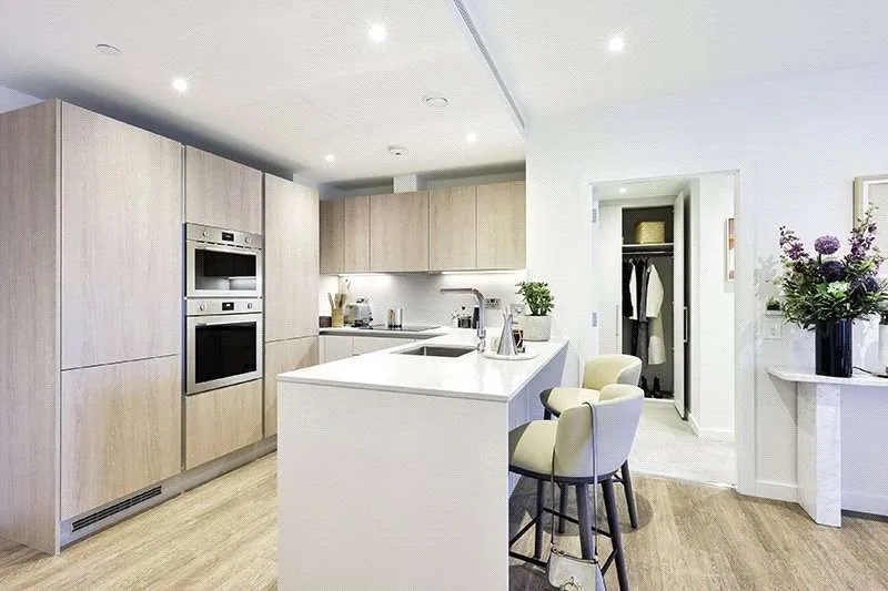2 bed new development to rent — Nine Elms Lane, London, SW11 7DE