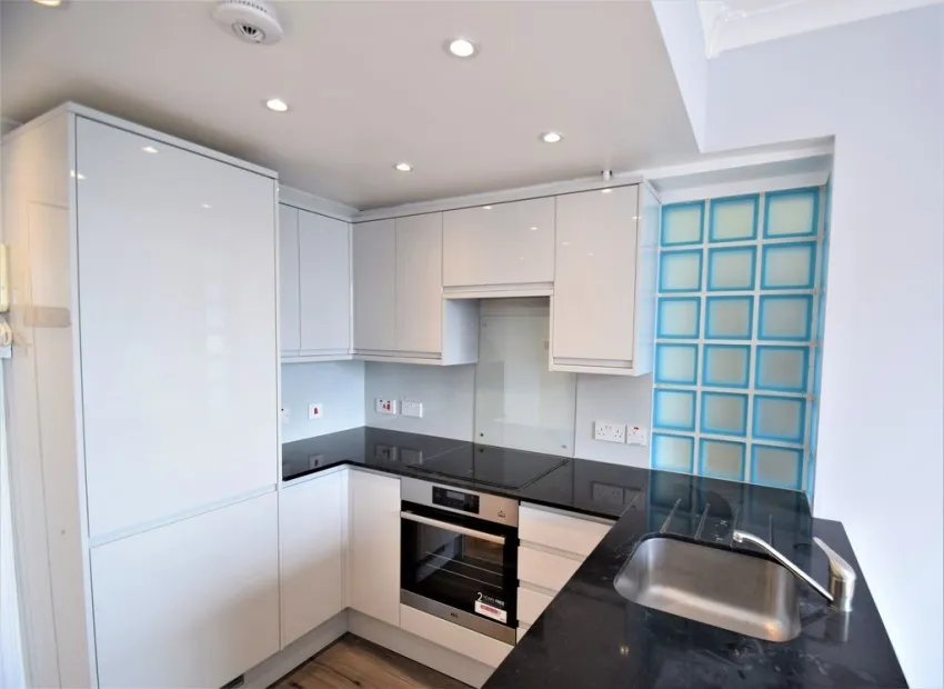 Kings Court, Hammersmith, photo 2