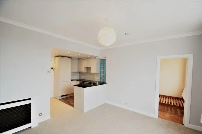 1 bed property to rent, Kings Court, Hammersmith