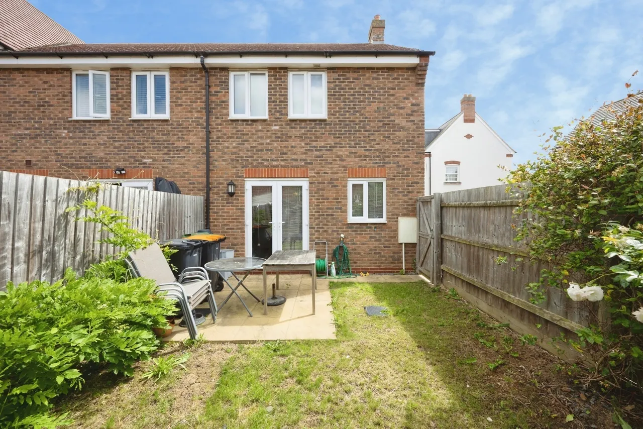 Oliver Close, Kempston, MK42, photo 3