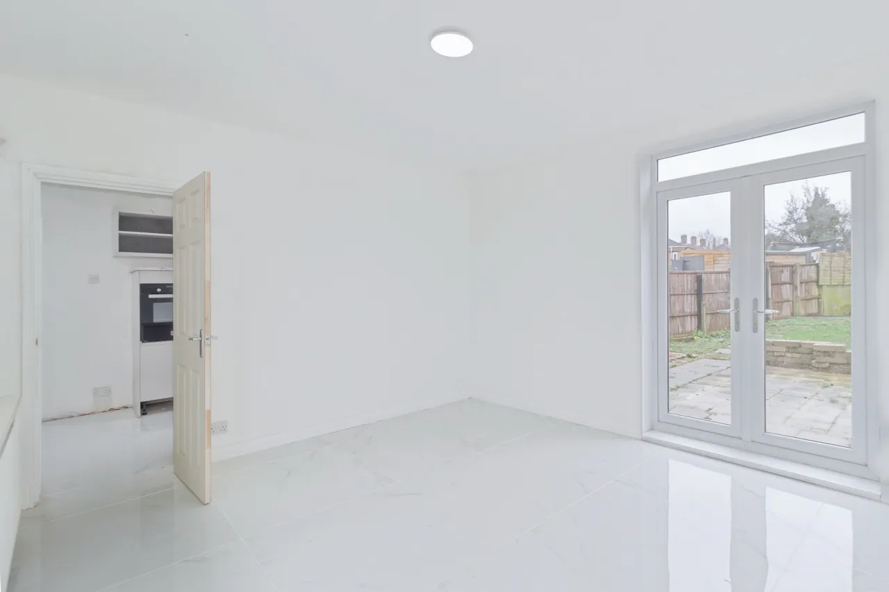 Hockley Farm Road, Leicester, photo 3