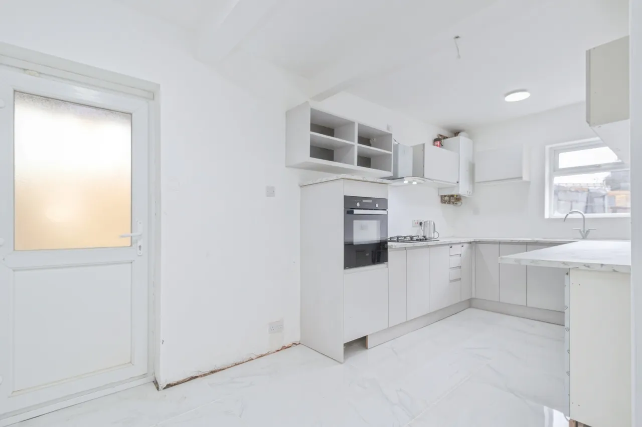 Hockley Farm Road, Leicester, photo 9