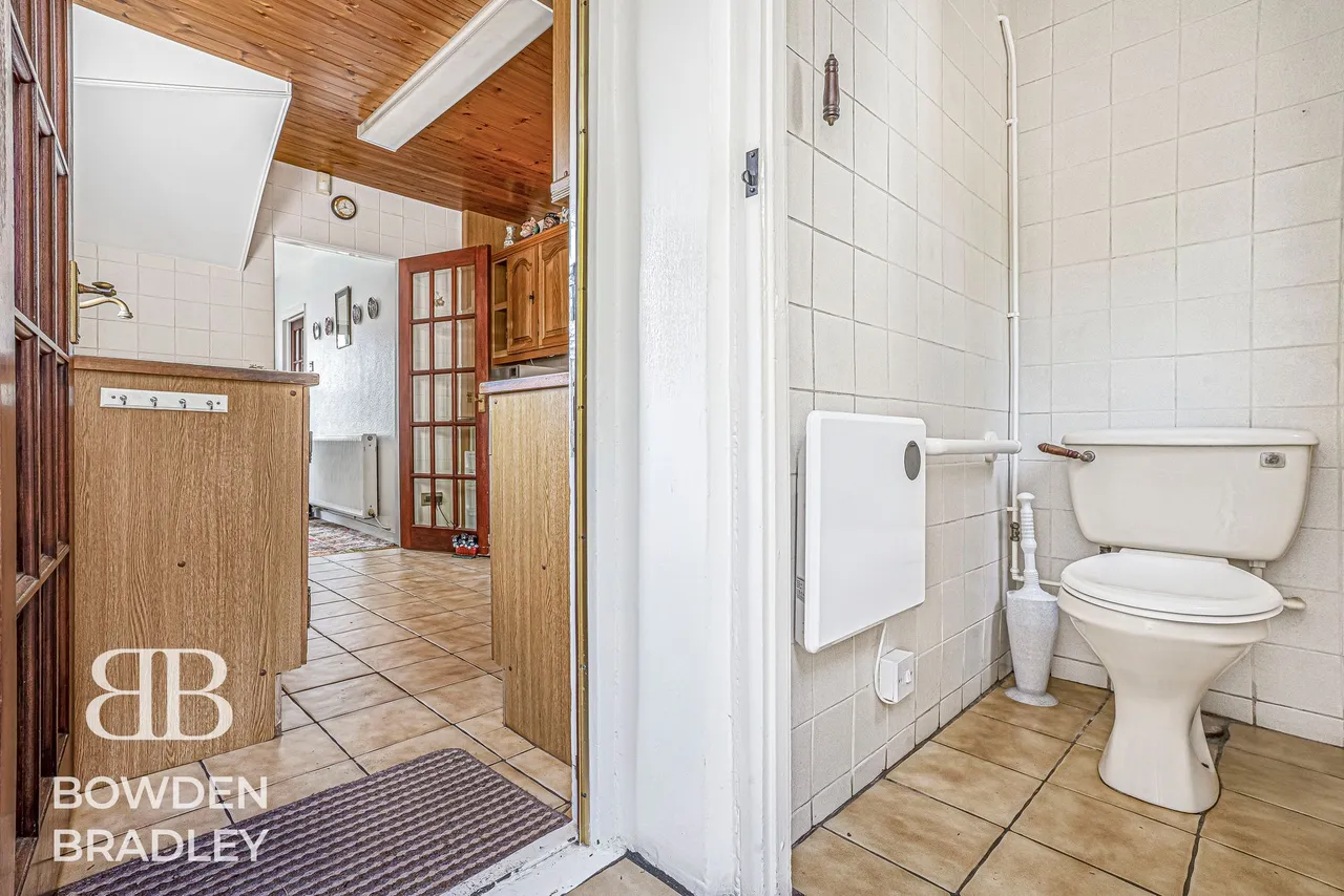 Basildon Avenue, Clayhall, IG5, photo 36