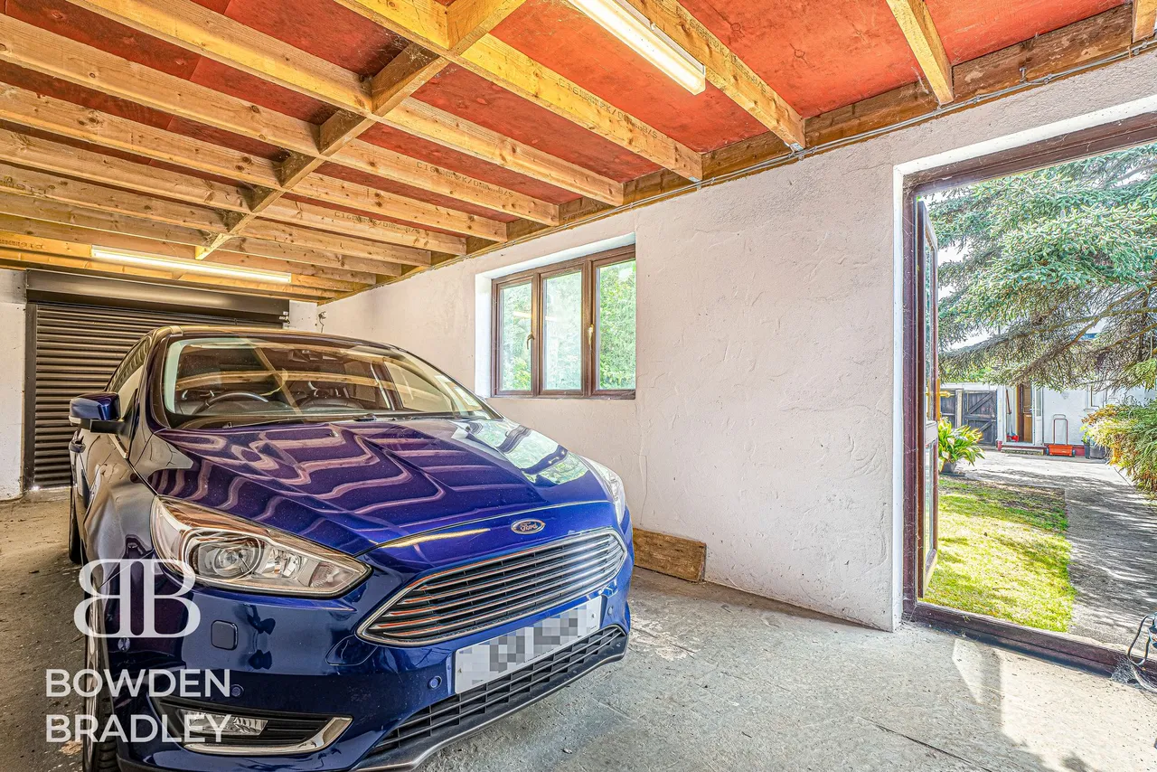 Basildon Avenue, Clayhall, IG5, photo 44