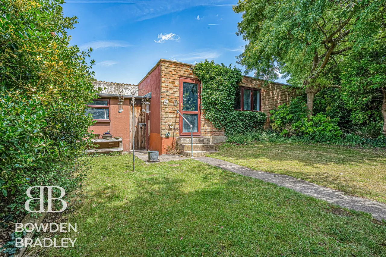 Basildon Avenue, Clayhall, IG5, photo 4