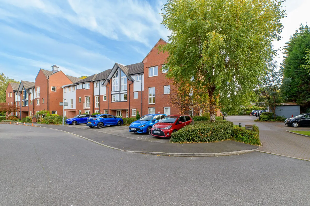 Ashley Court Chapelfields, Frodsham, photo 12