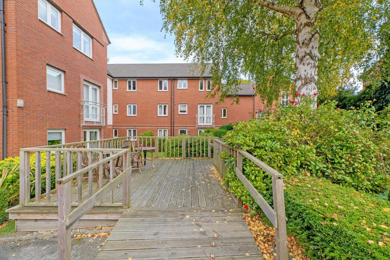 Ashley Court Chapelfields, Frodsham, photo 14
