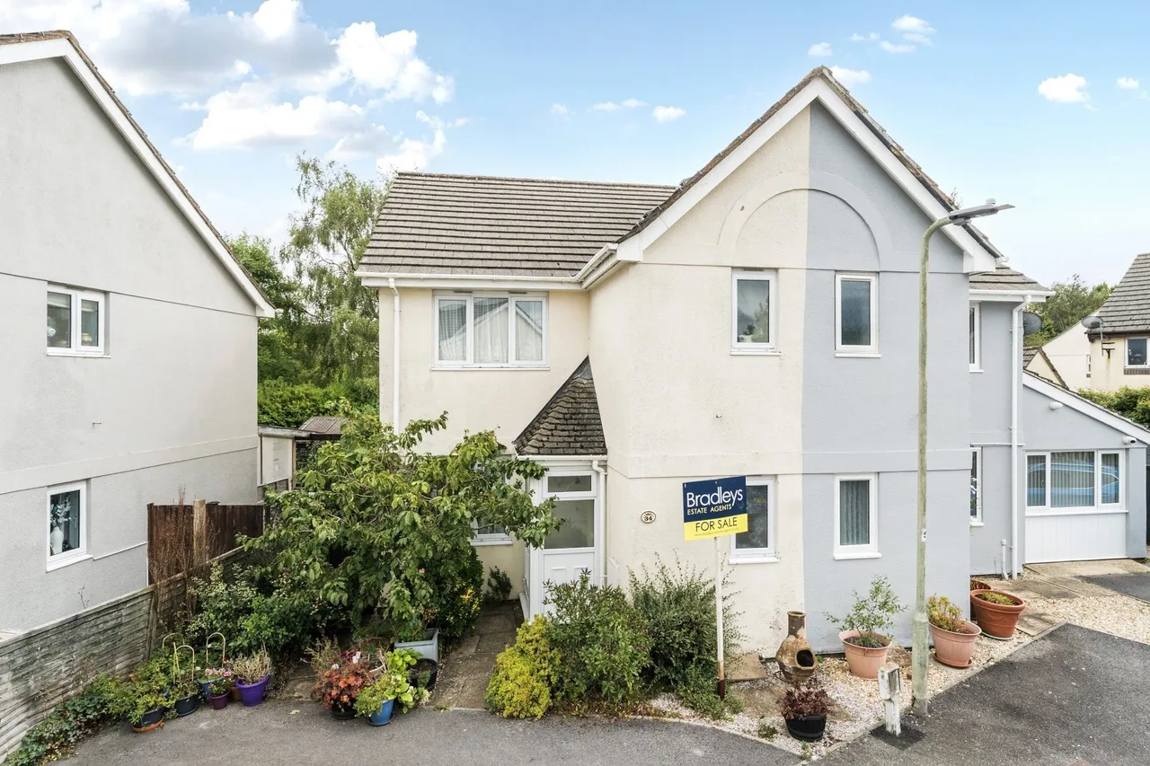 3 bed property for sale, Vixen Tor Close, Okehampton, EX20