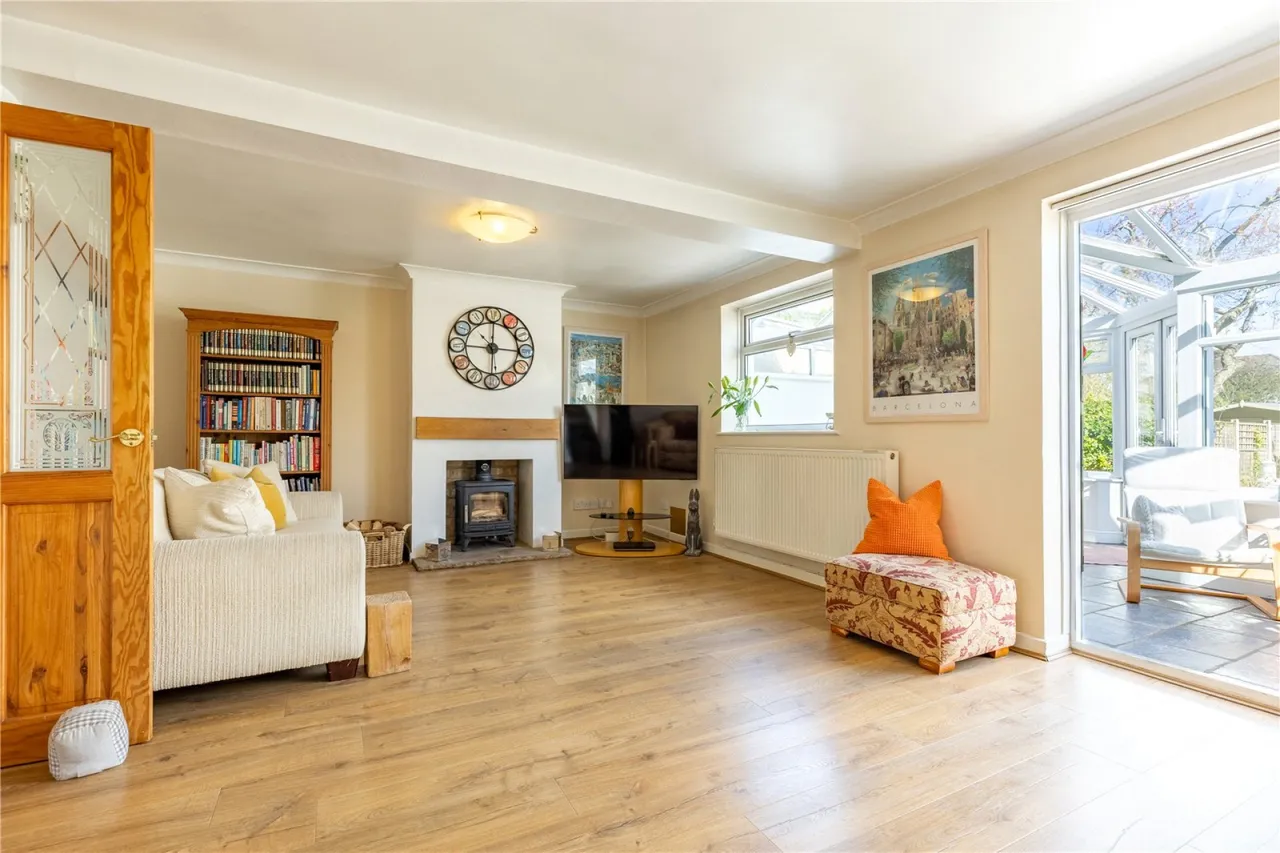 Rose Way, Cirencester, GL7, photo 3