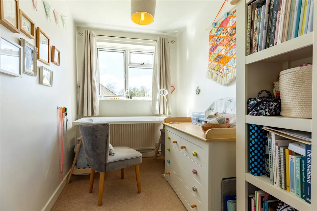 Rose Way, Cirencester, GL7, photo 10