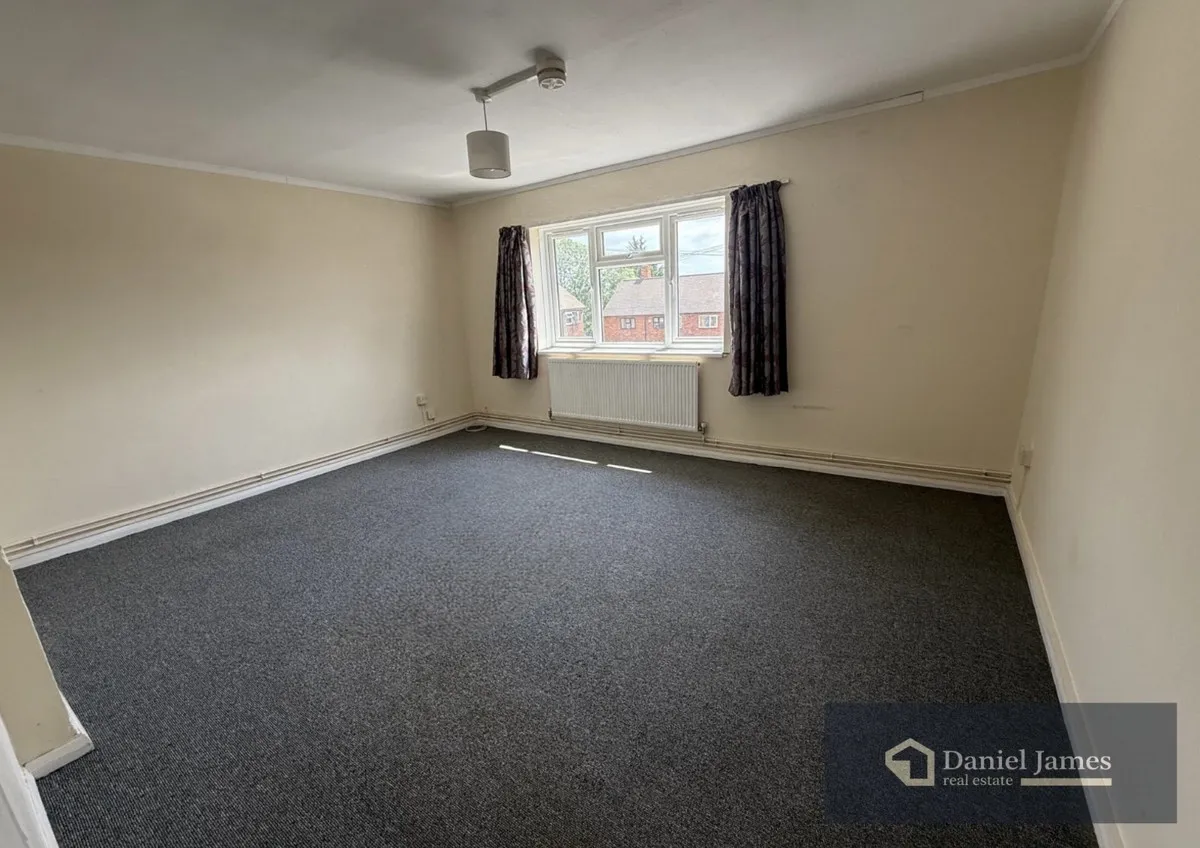 Romford, RM3, photo 3