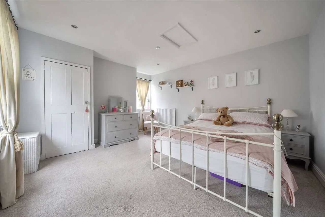 London Road, Spalding, PE11, photo 15