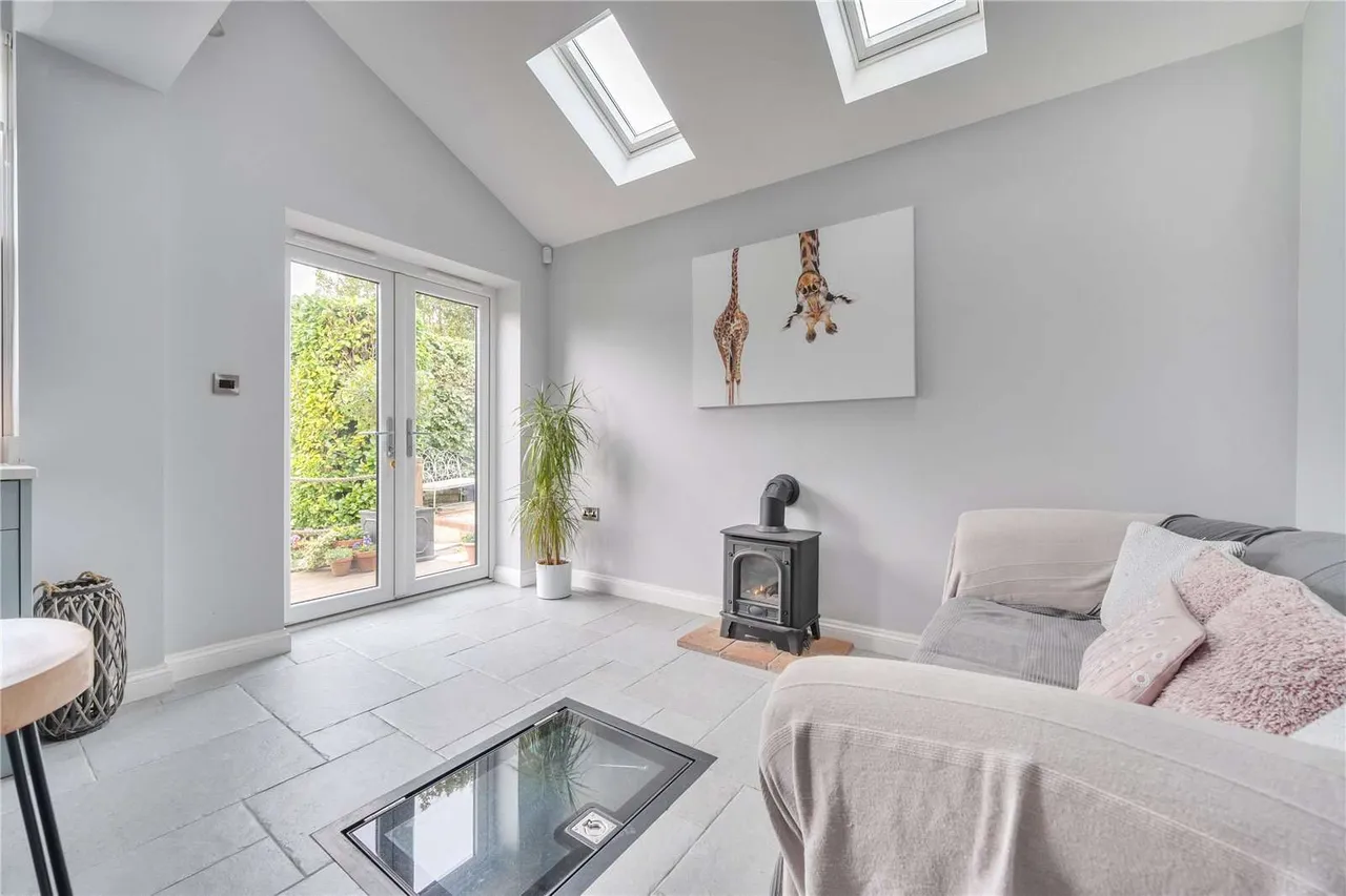 London Road, Spalding, PE11, photo 10