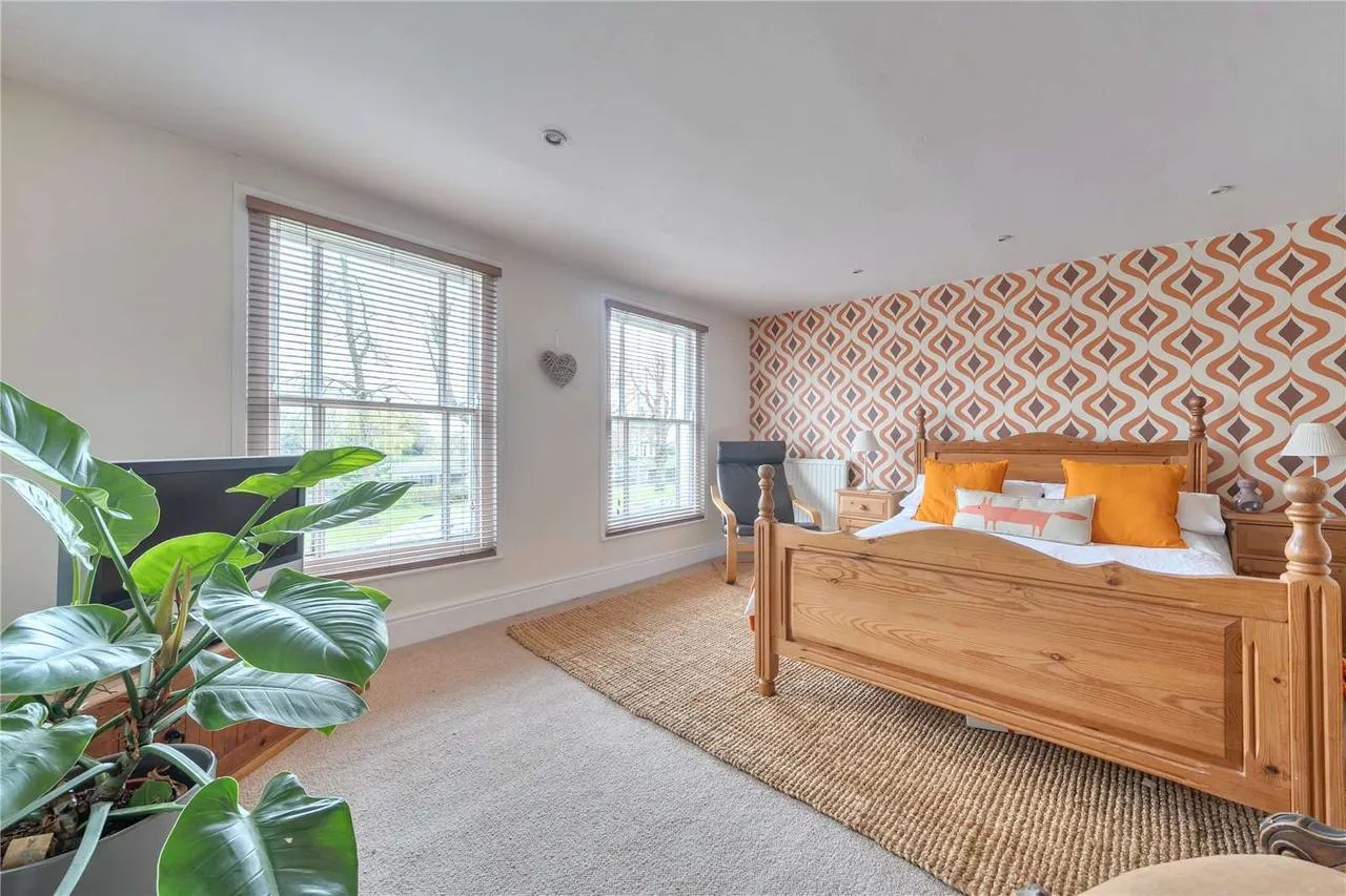 London Road, Spalding, PE11, photo 14