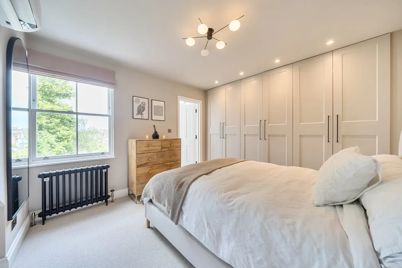 Garfield Road, Wimbledon, London, SW19, photo 4