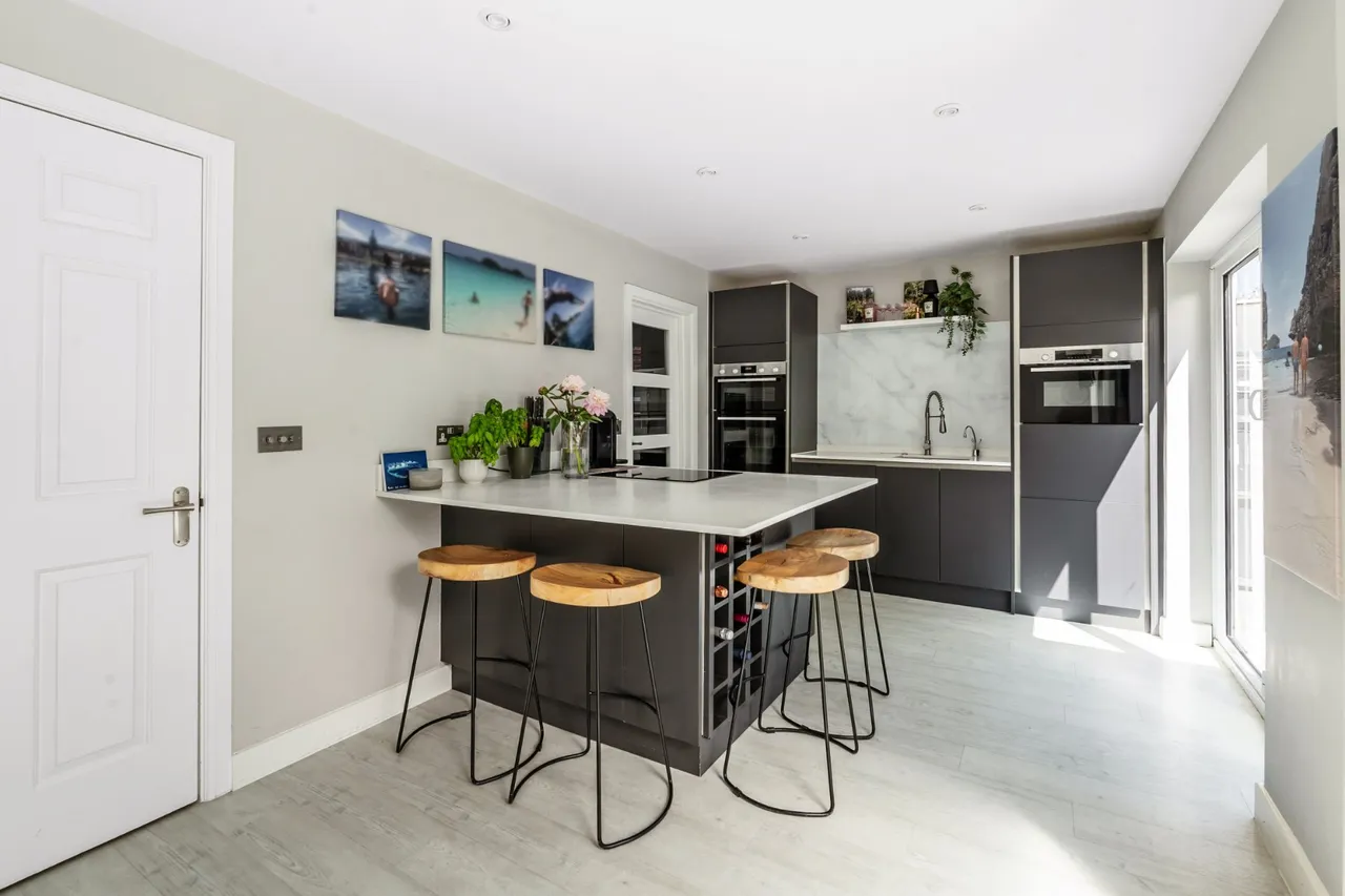 Merrow Place, Guildford, GU4, photo 24