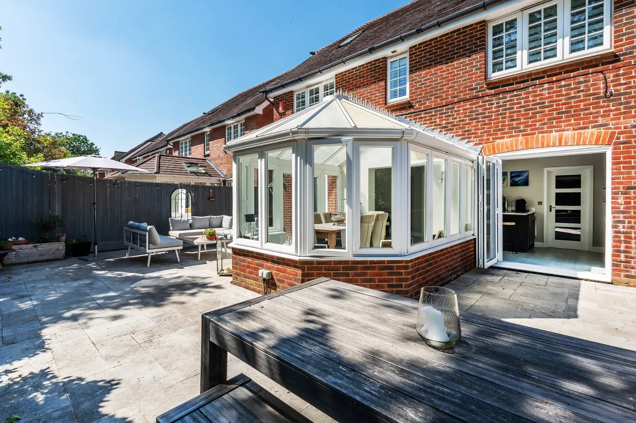 Merrow Place, Guildford, GU4, photo 39