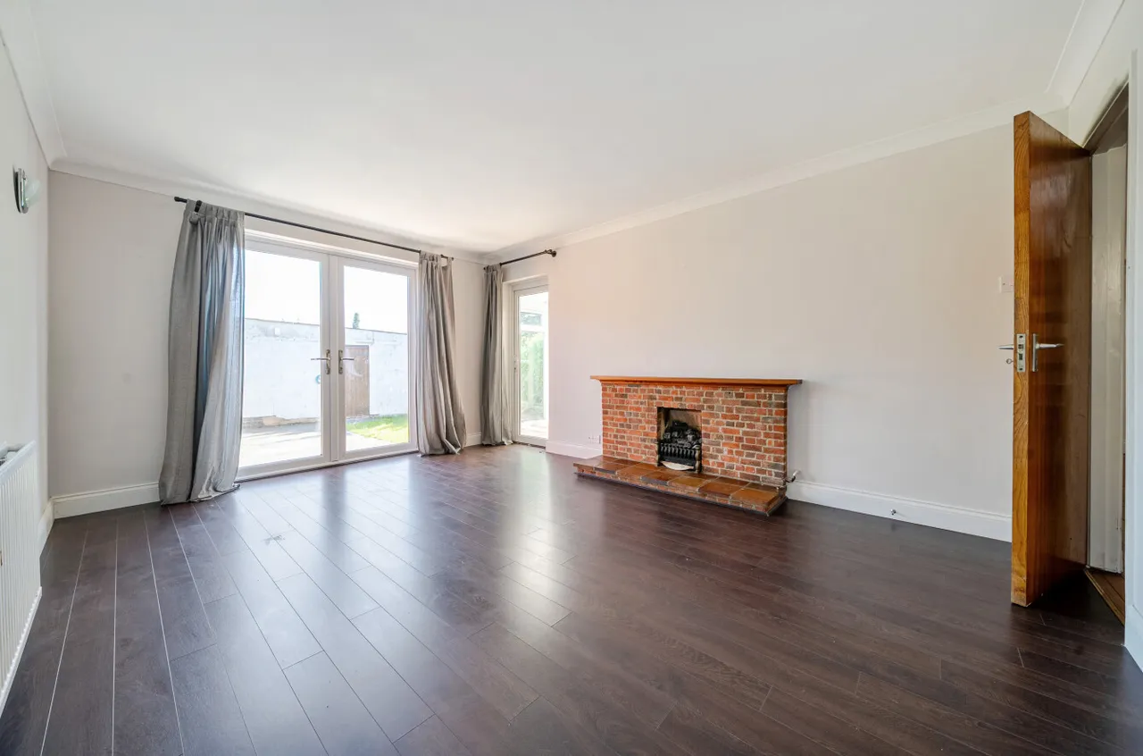 Brickmakers Road, Colden Common, SO21, photo 2