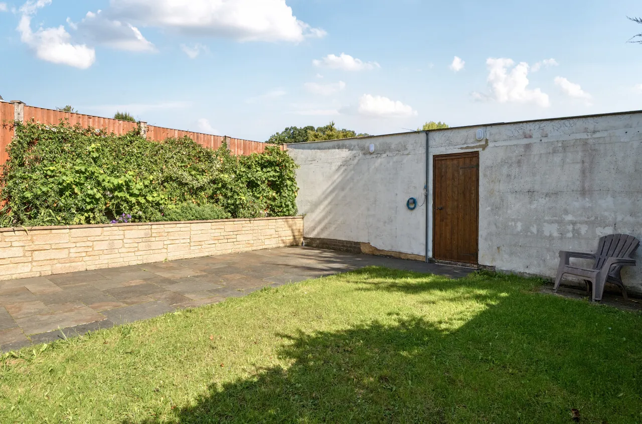 Brickmakers Road, Colden Common, SO21, photo 15