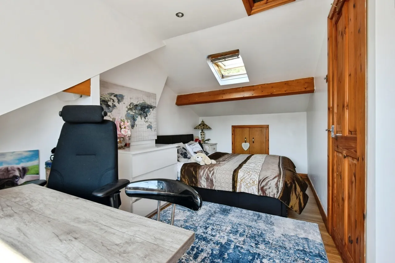 Pheasant Road, Trebanos, SA8, photo 14