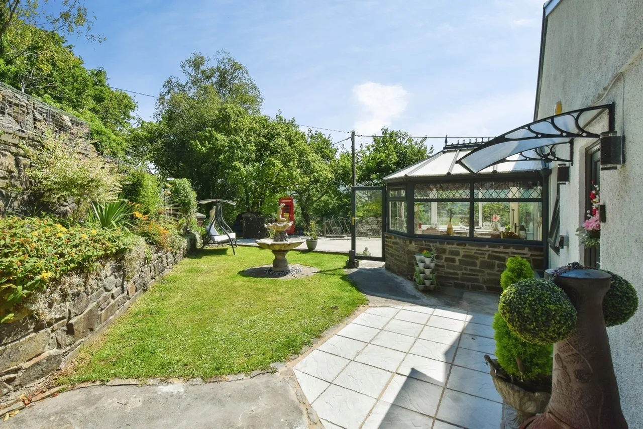 Pheasant Road, Trebanos, SA8, photo 19