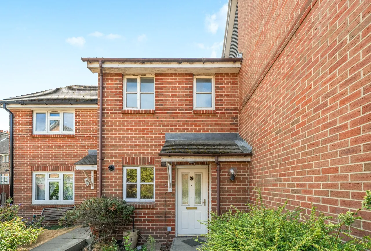 Pearce Close, Mitcham, CR4 2GP, photo 13