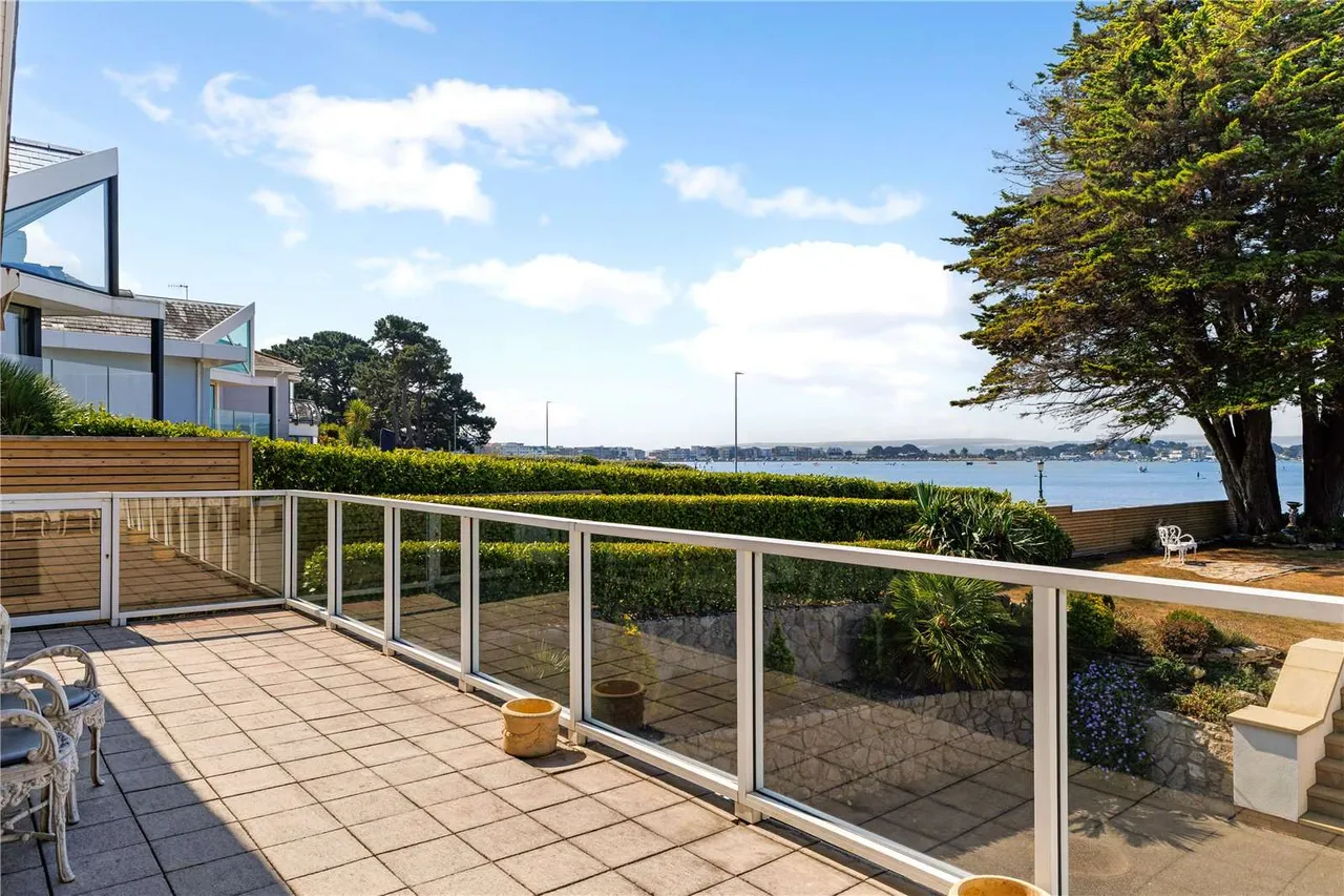 Shore Road, Sandbanks, Poole, Dorset, BH13 7PH, photo 10
