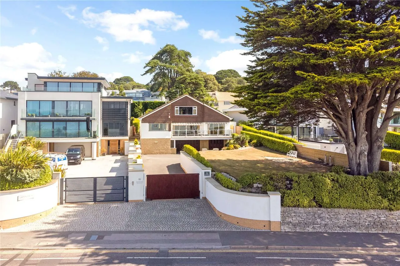 Shore Road, Sandbanks, Poole, Dorset, BH13 7PH, photo 3