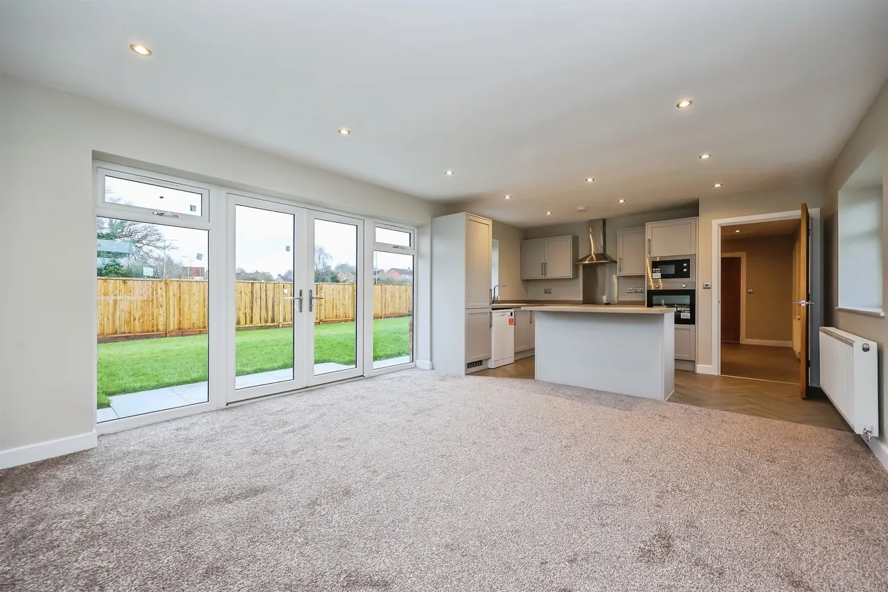 Roberts Lane, Hucknall, NG15, photo 2