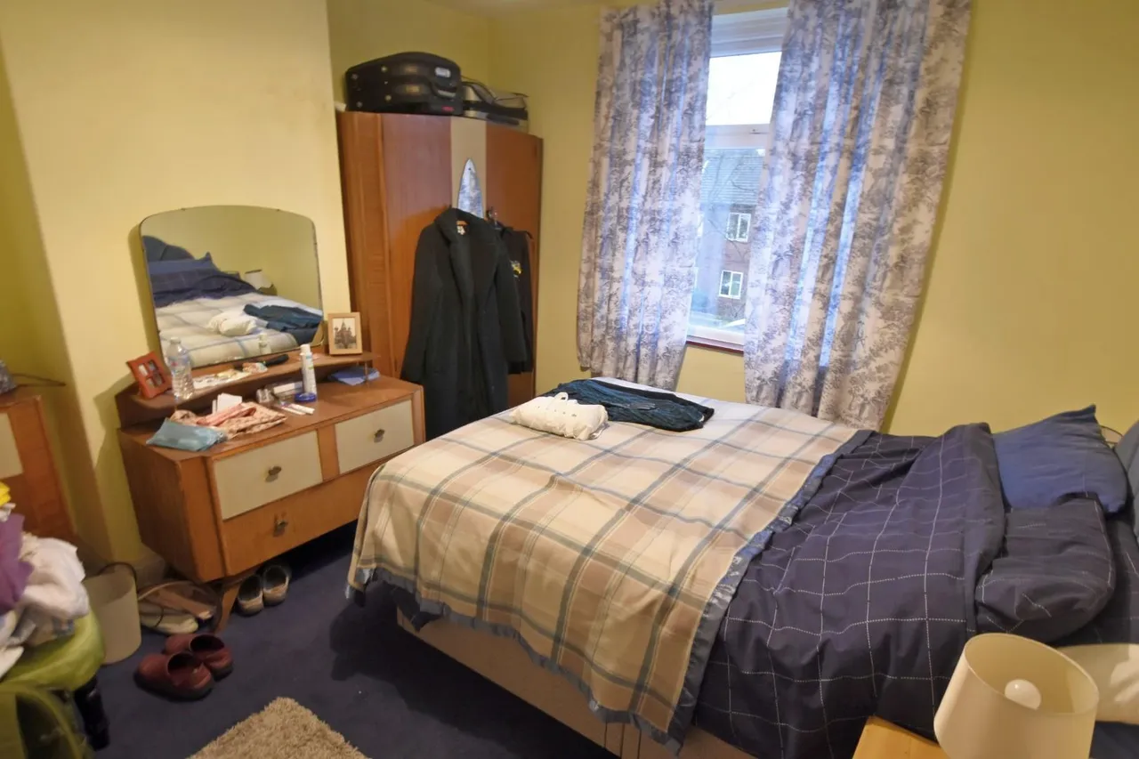 Eastham Avenue, Bury, BL9 5HL, photo 6