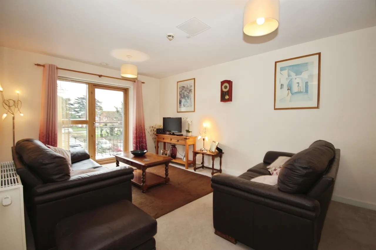 Queensway, Leamington Spa, photo 2