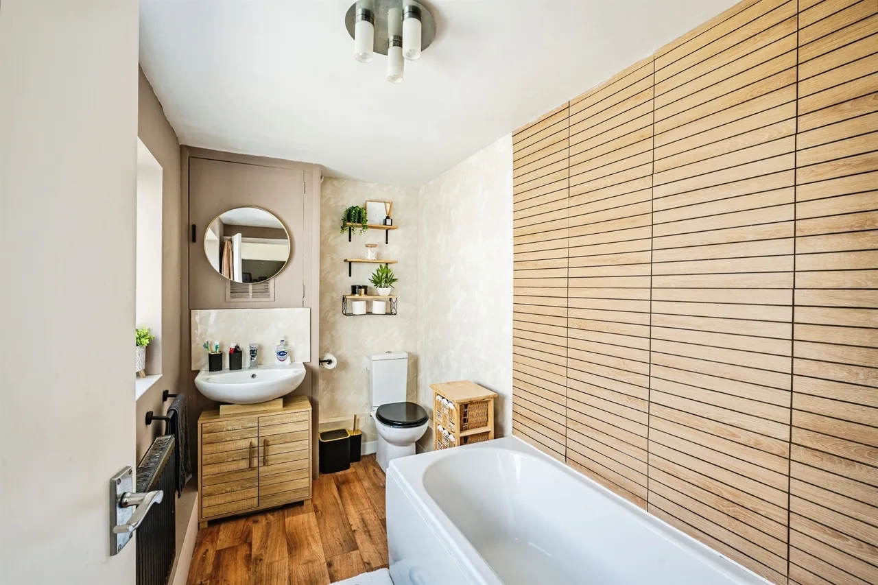 Seaside, Eastbourne, BN22, photo 8