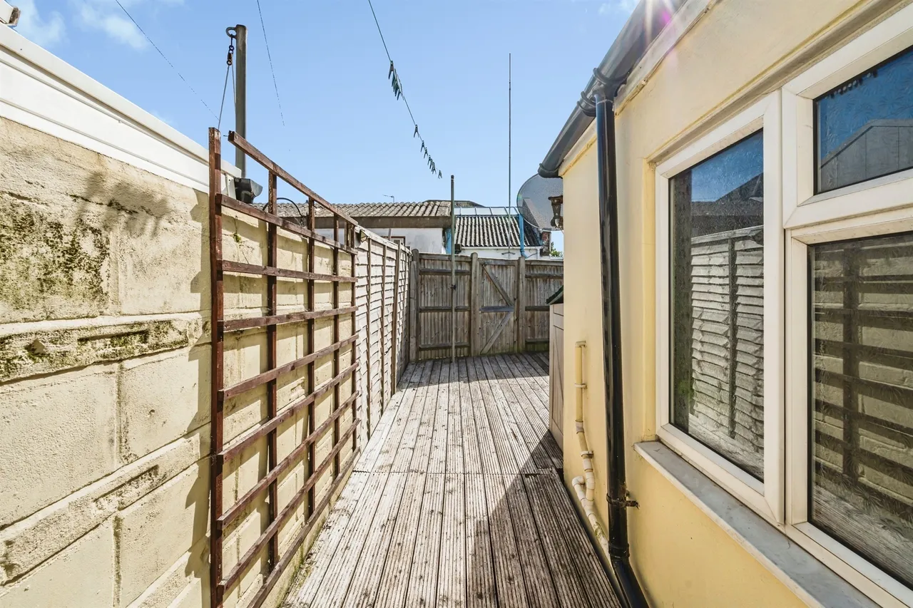 Seaside, Eastbourne, BN22, photo 13