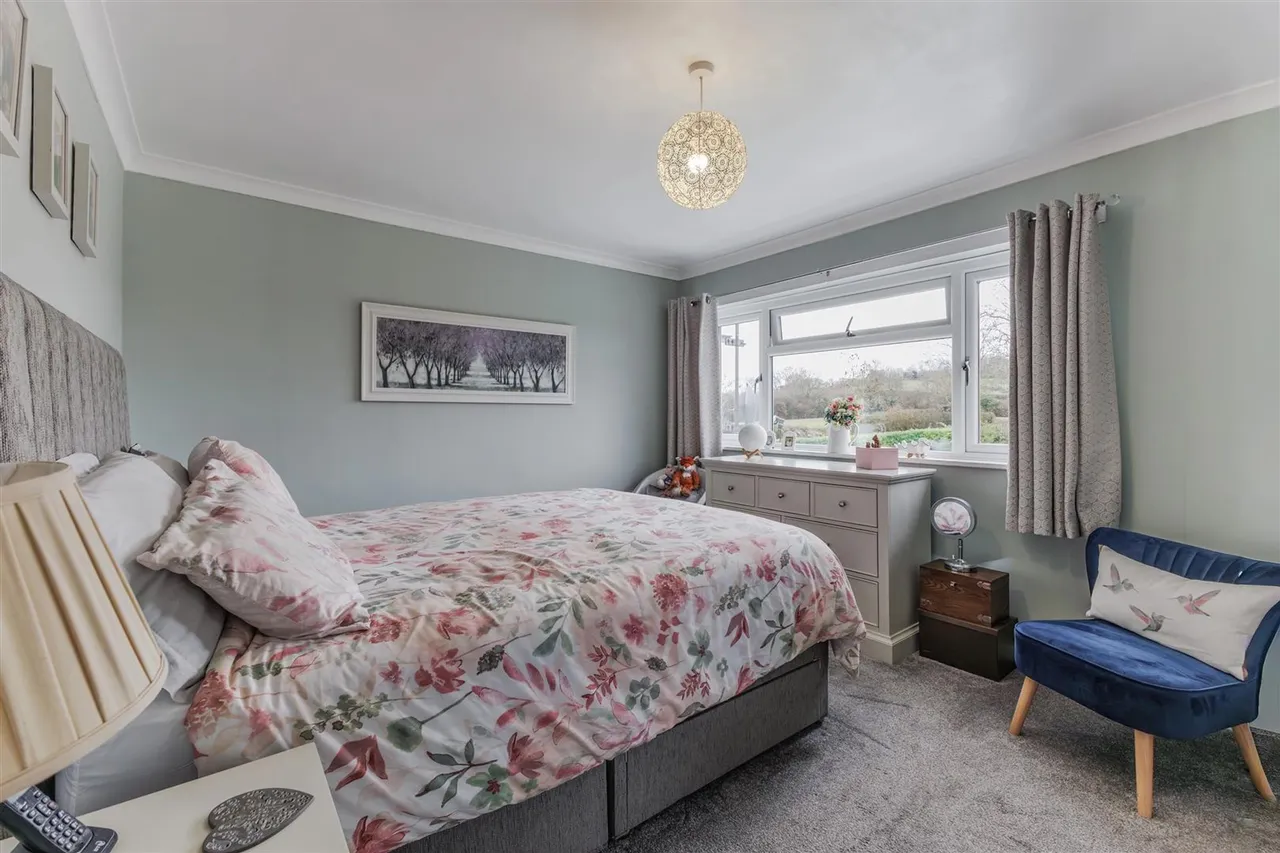 Little Road, South Littleton, WR11, photo 15